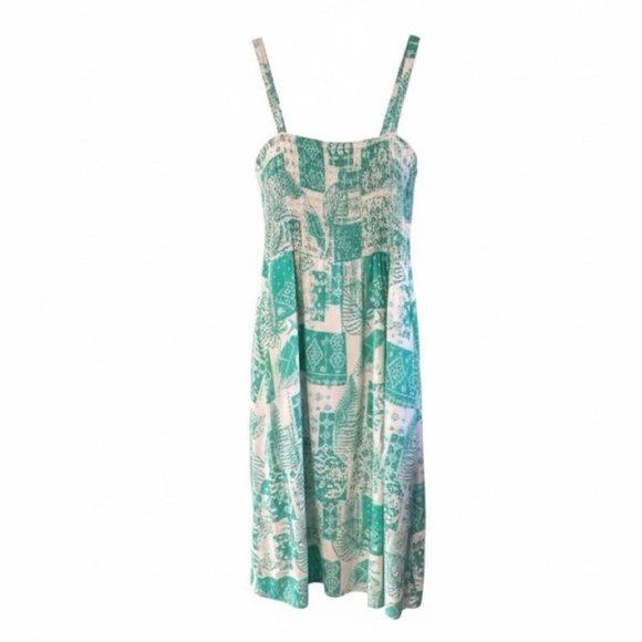 BloomChic Shirred Bodice Printed Midi Dress In True Green - Picture 2 of 8